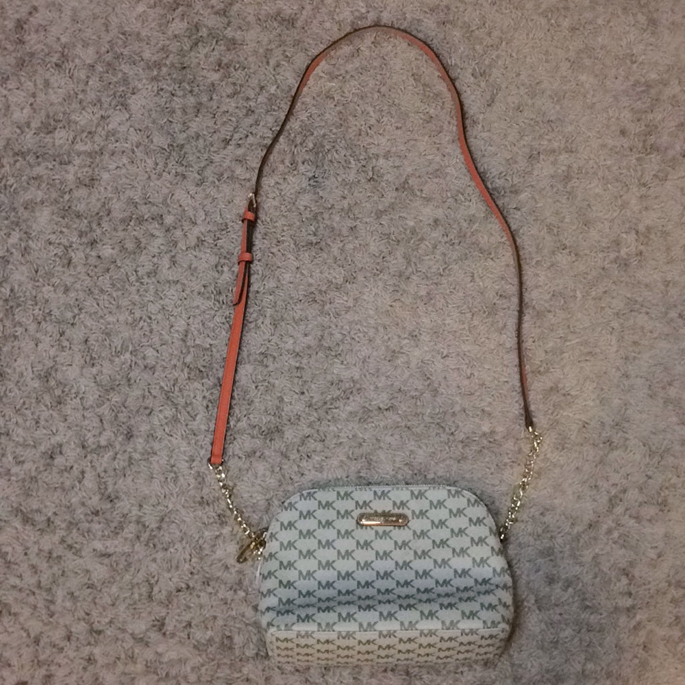MICHAEL KORS crossbody PURSE💸